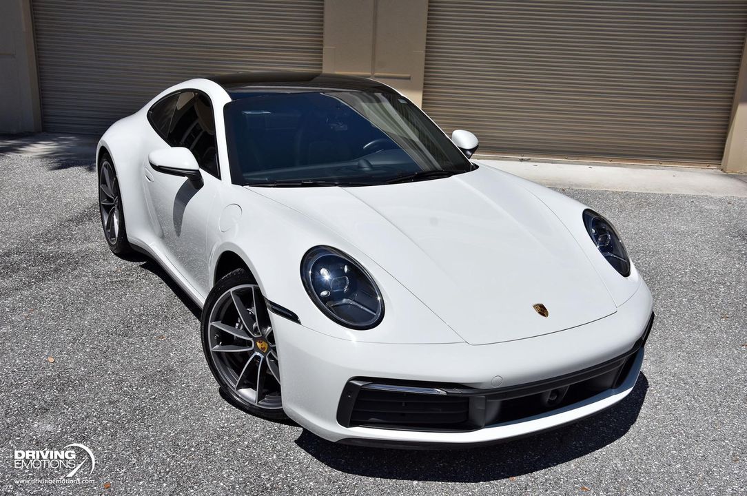 2020 Porsche 911 Carrera 4