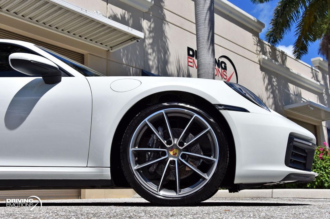 2020 Porsche 911 Carrera 4
