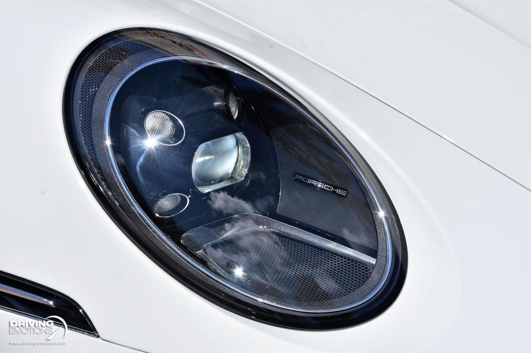 2020 Porsche 911 Carrera 4