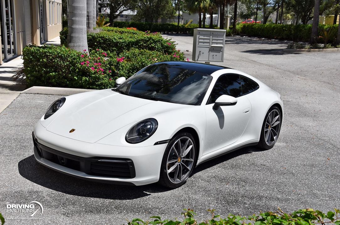 2020 Porsche 911 Carrera 4