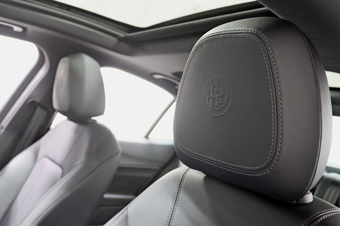 2022 Alfa Romeo Giulia