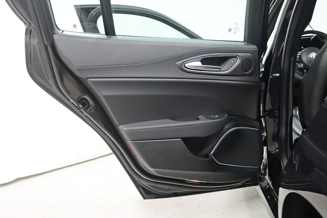 2022 Alfa Romeo Giulia