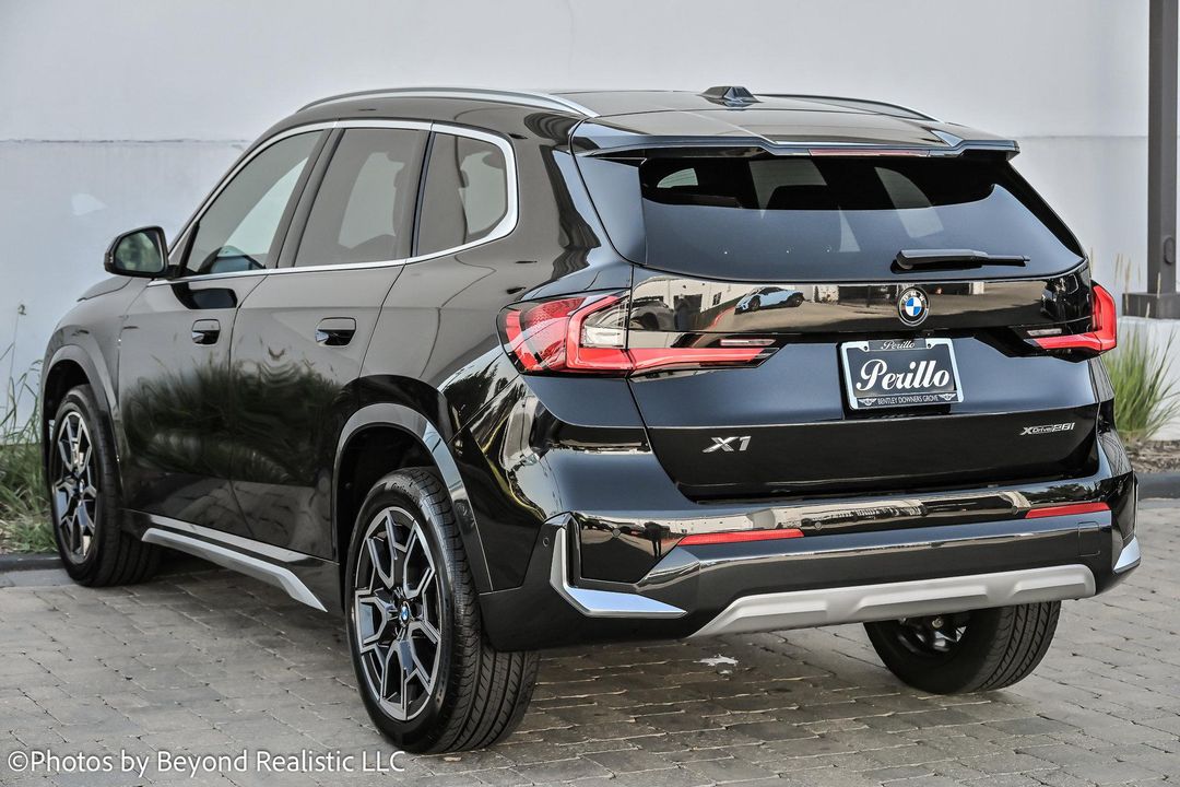 2025 BMW X1