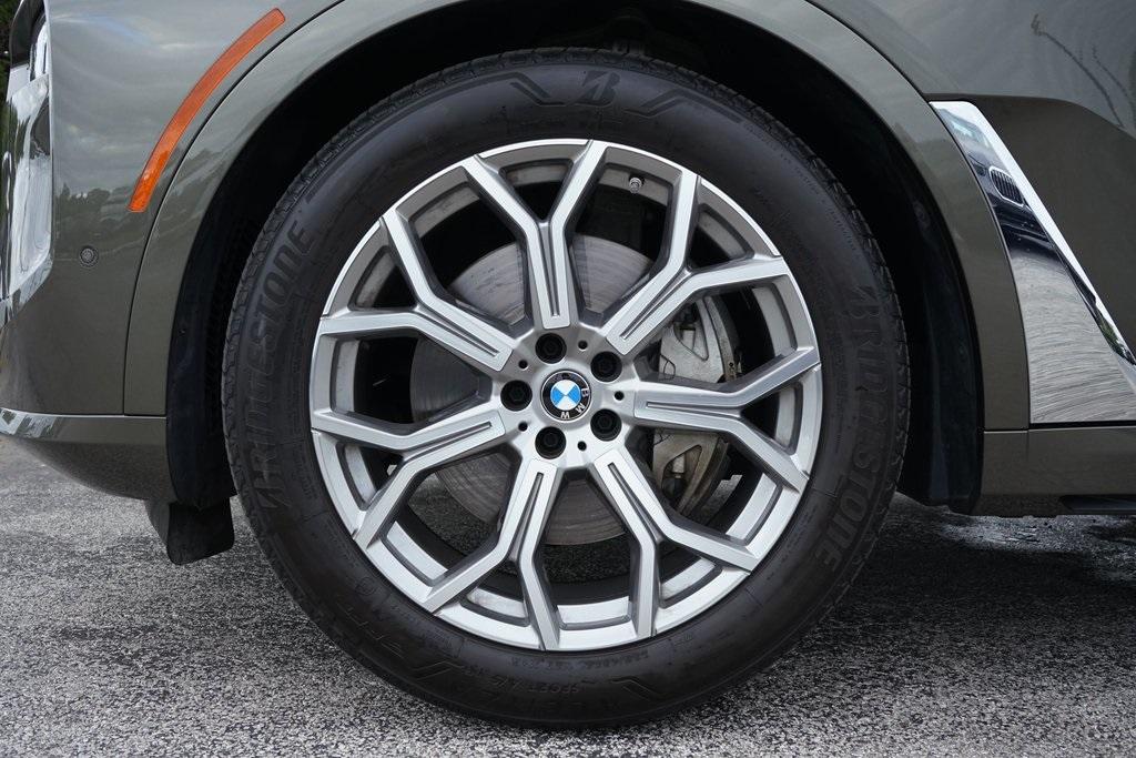 2025 BMW X7