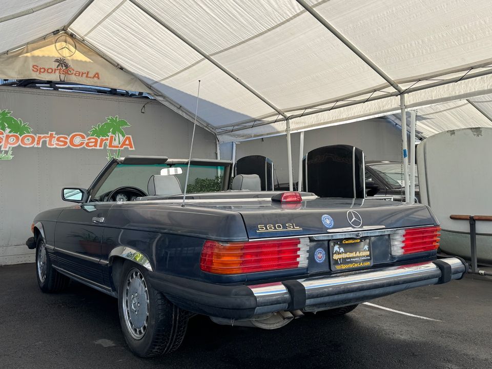 1986 Mercedes-Benz 560-Class