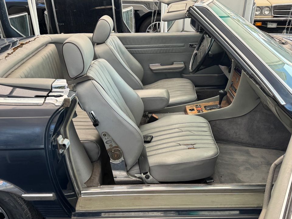 1986 Mercedes-Benz 560-Class