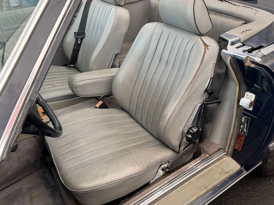 1986 Mercedes-Benz 560-Class