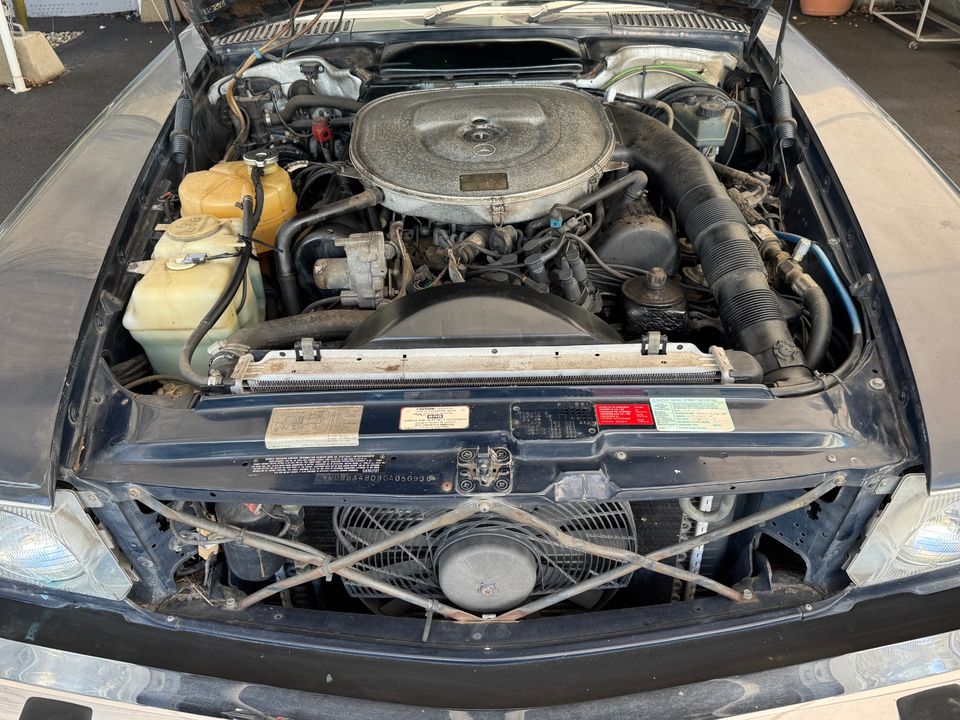 1986 Mercedes-Benz 560-Class
