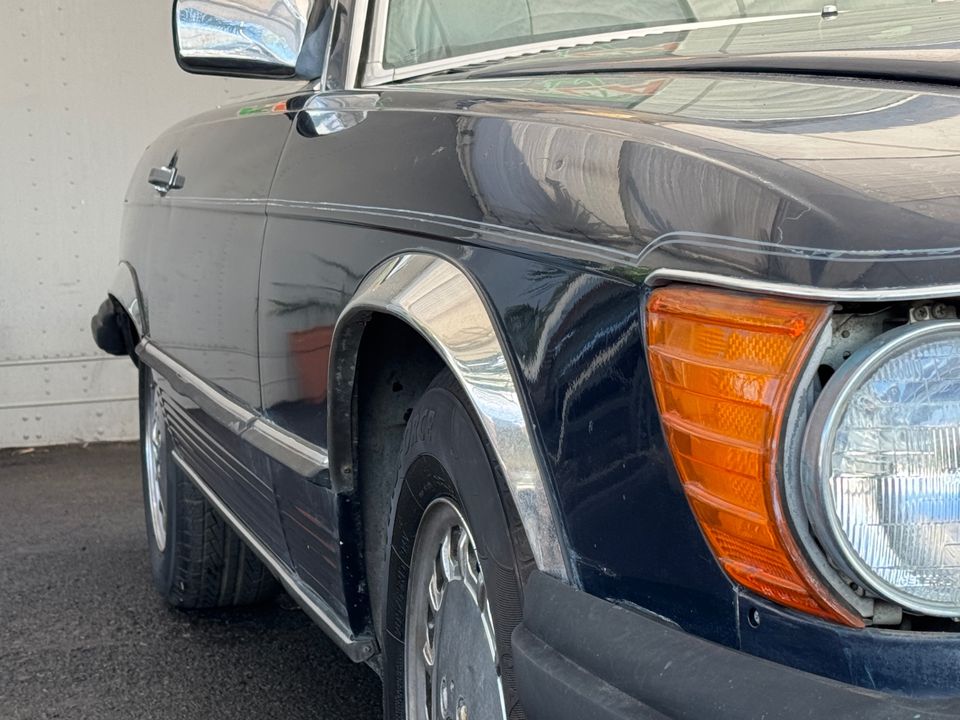 1986 Mercedes-Benz 560-Class