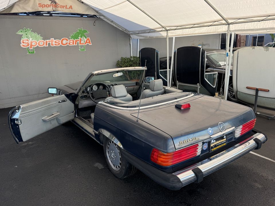 1986 Mercedes-Benz 560-Class