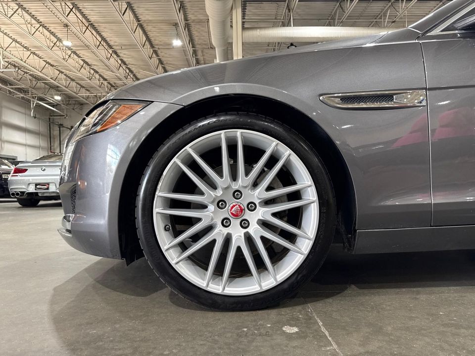 2017 Jaguar XF
