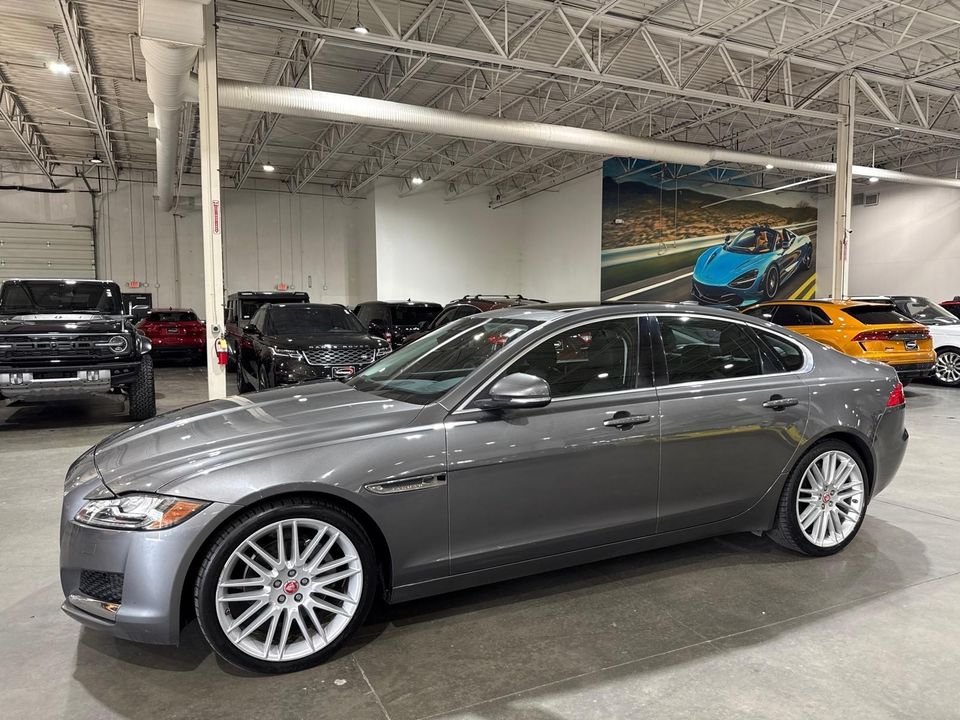 2017 Jaguar XF