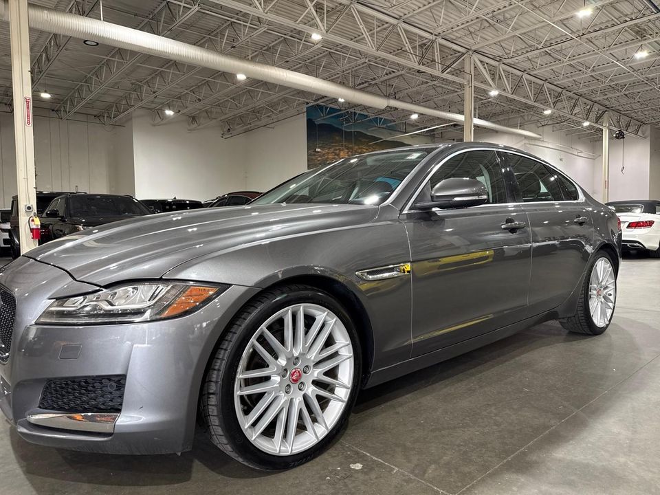 2017 Jaguar XF