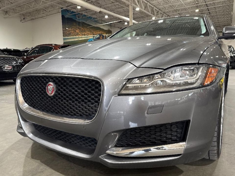 2017 Jaguar XF
