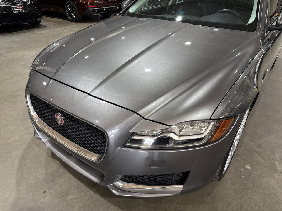 2017 Jaguar XF