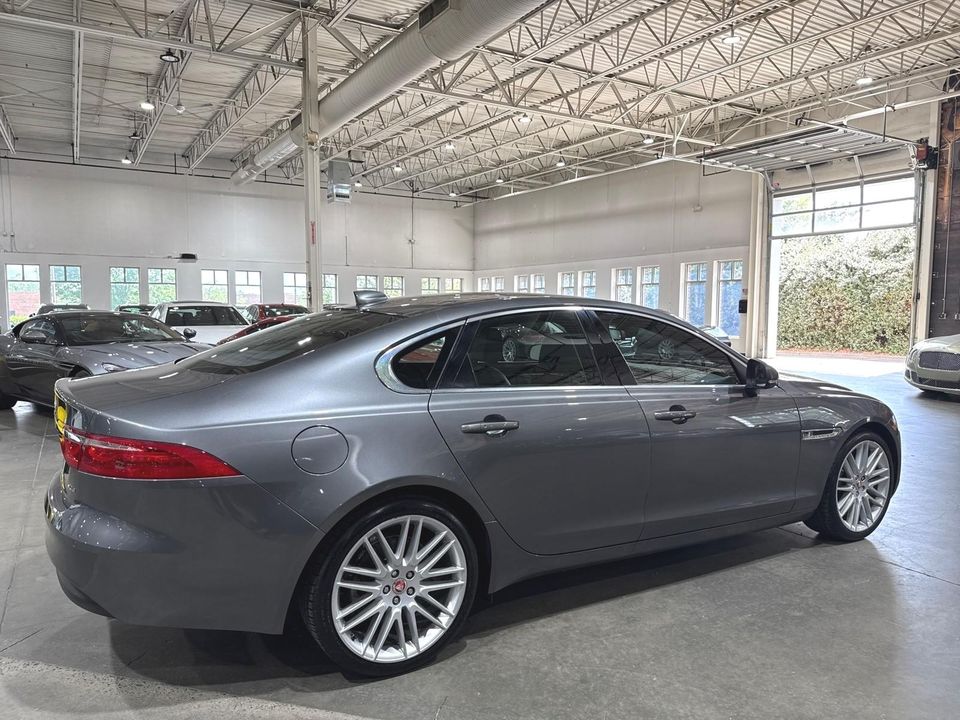 2017 Jaguar XF
