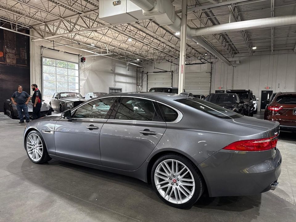 2017 Jaguar XF