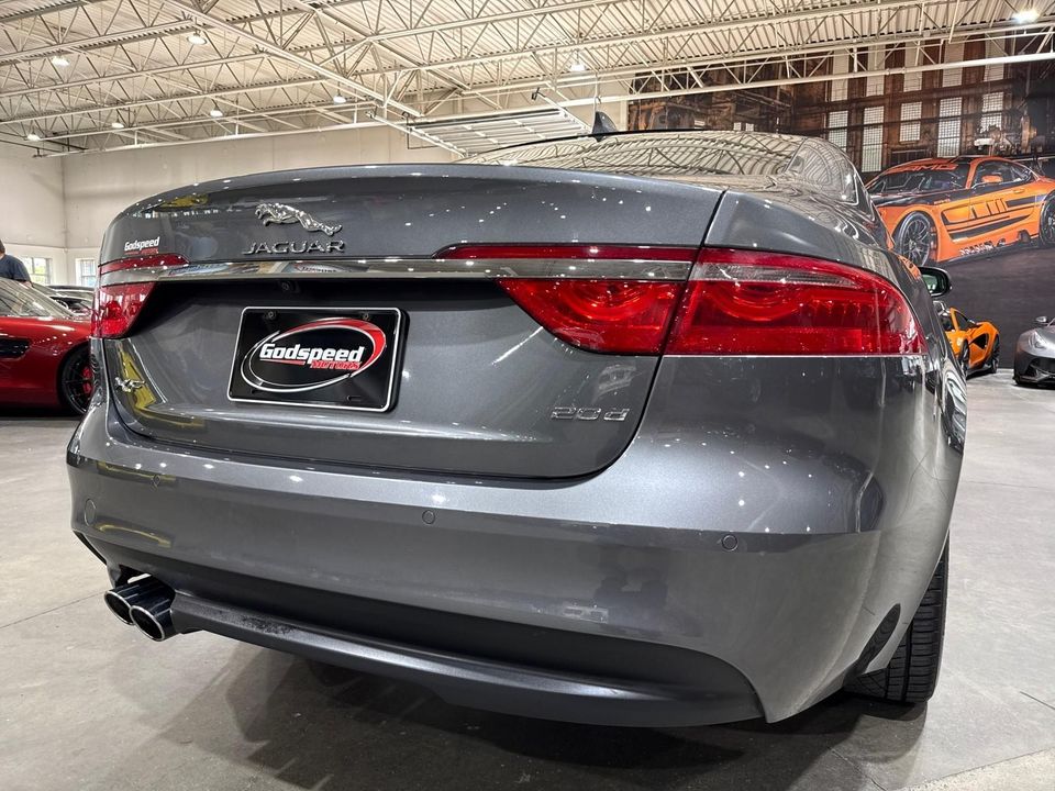 2017 Jaguar XF