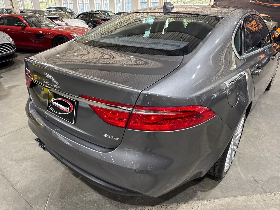 2017 Jaguar XF