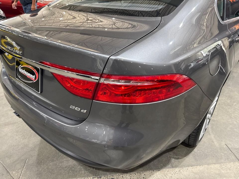 2017 Jaguar XF