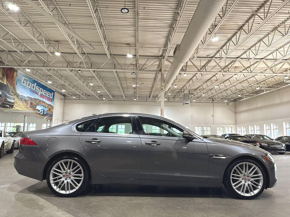 2017 Jaguar XF