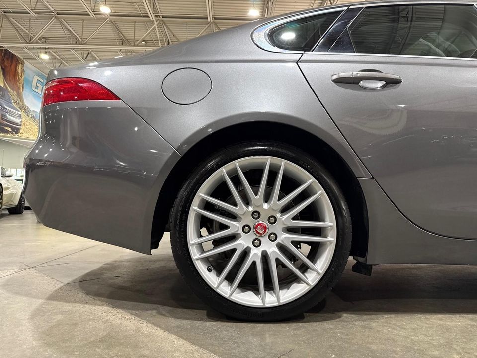 2017 Jaguar XF