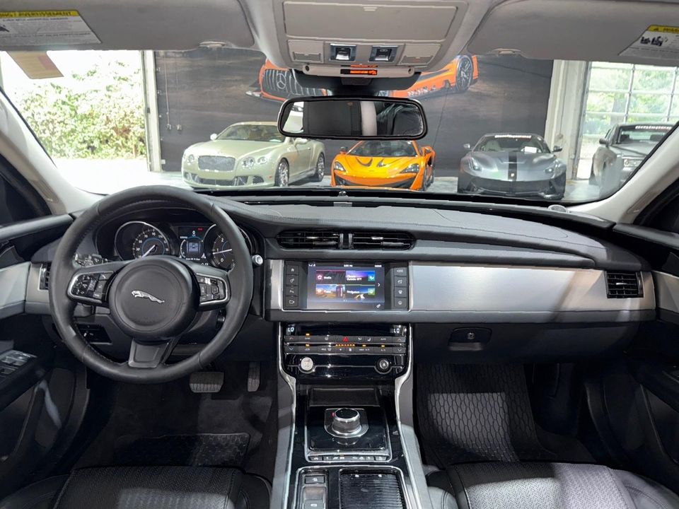 2017 Jaguar XF