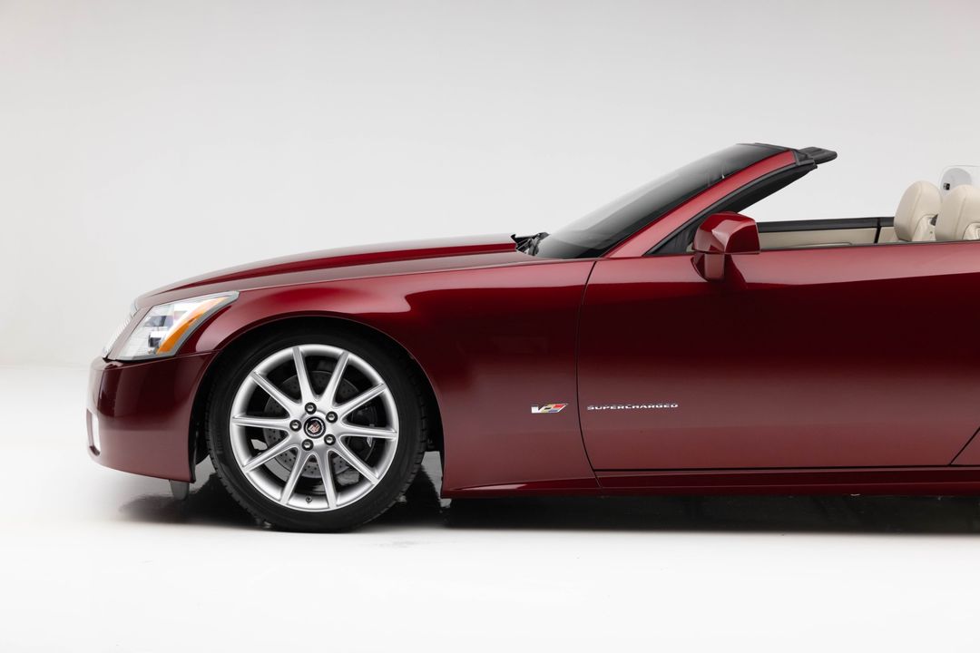 2006 Cadillac XLR-V