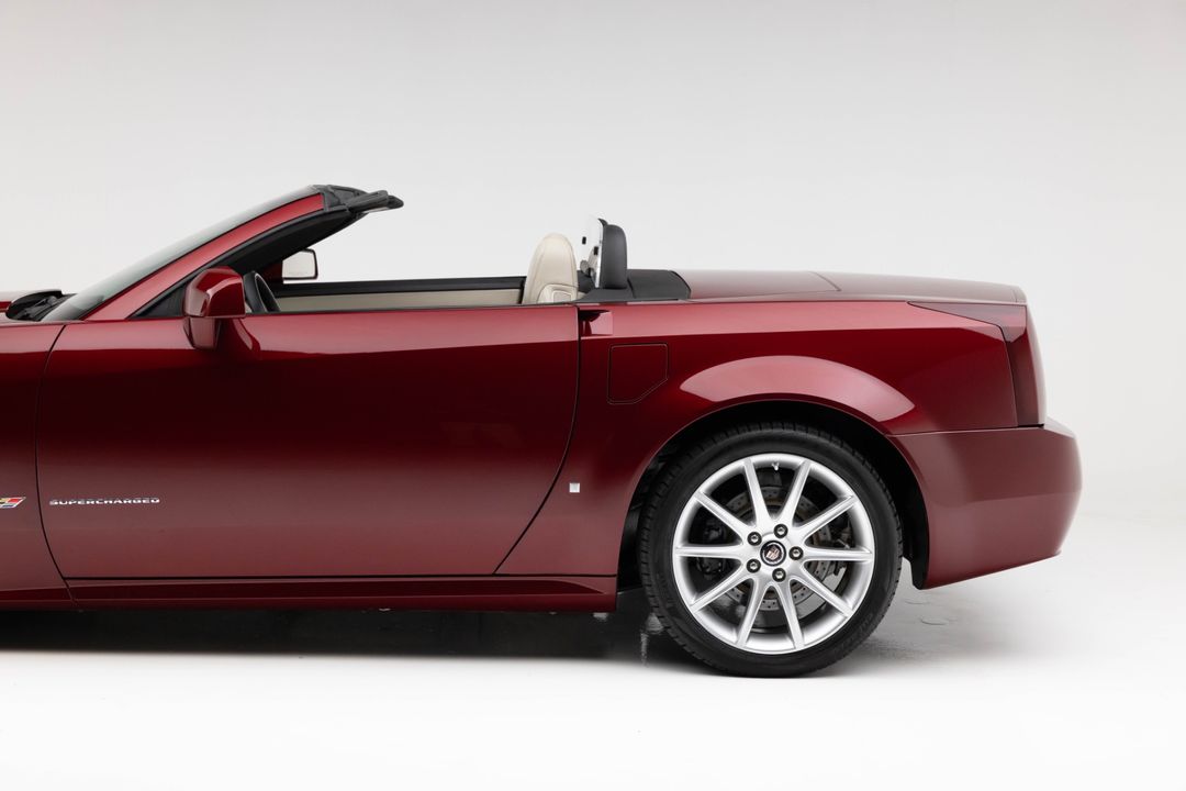 2006 Cadillac XLR-V