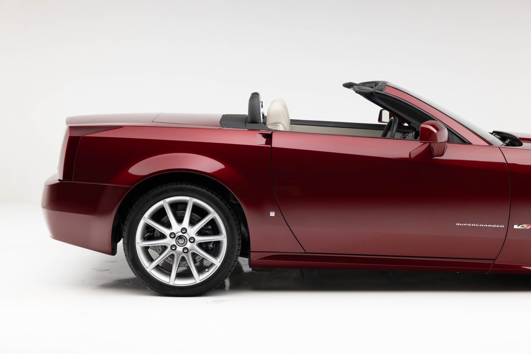 2006 Cadillac XLR-V