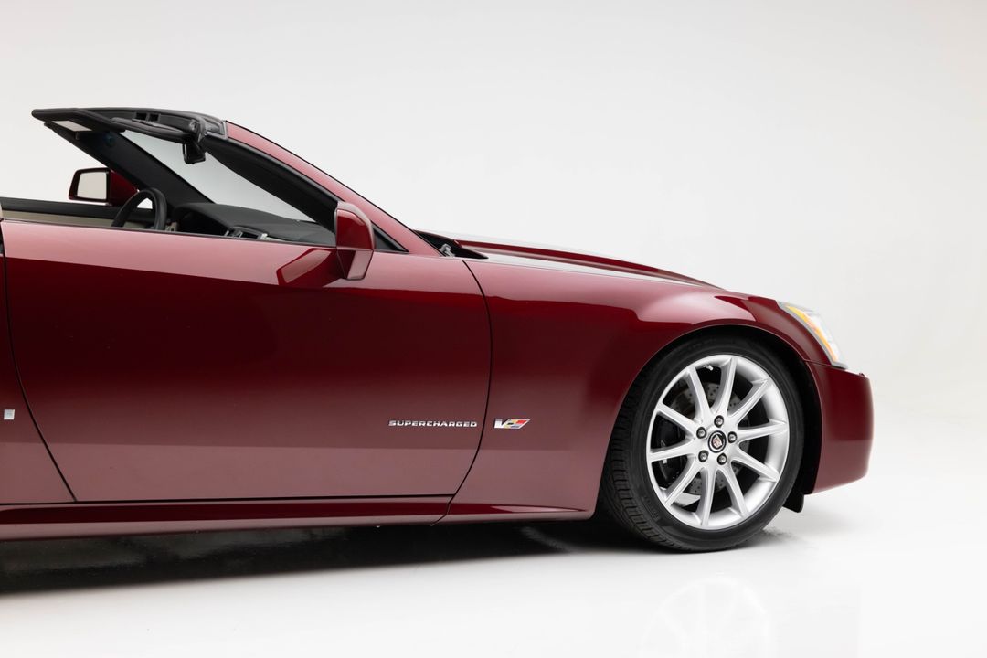 2006 Cadillac XLR-V