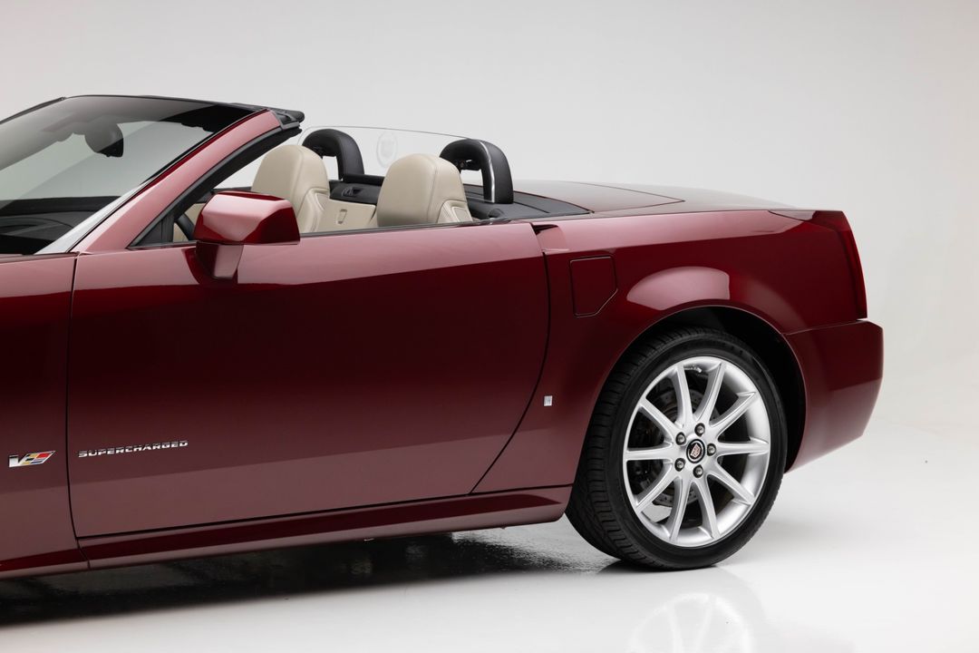 2006 Cadillac XLR-V