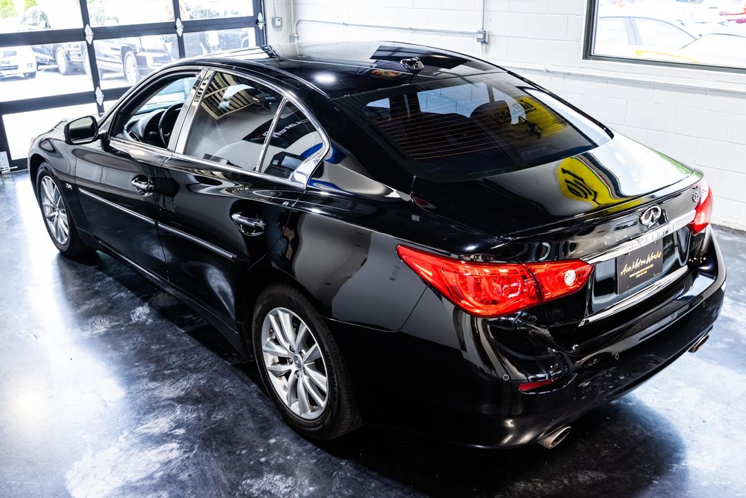 2016 INFINITI Q50
