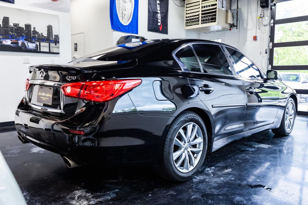 2016 INFINITI Q50