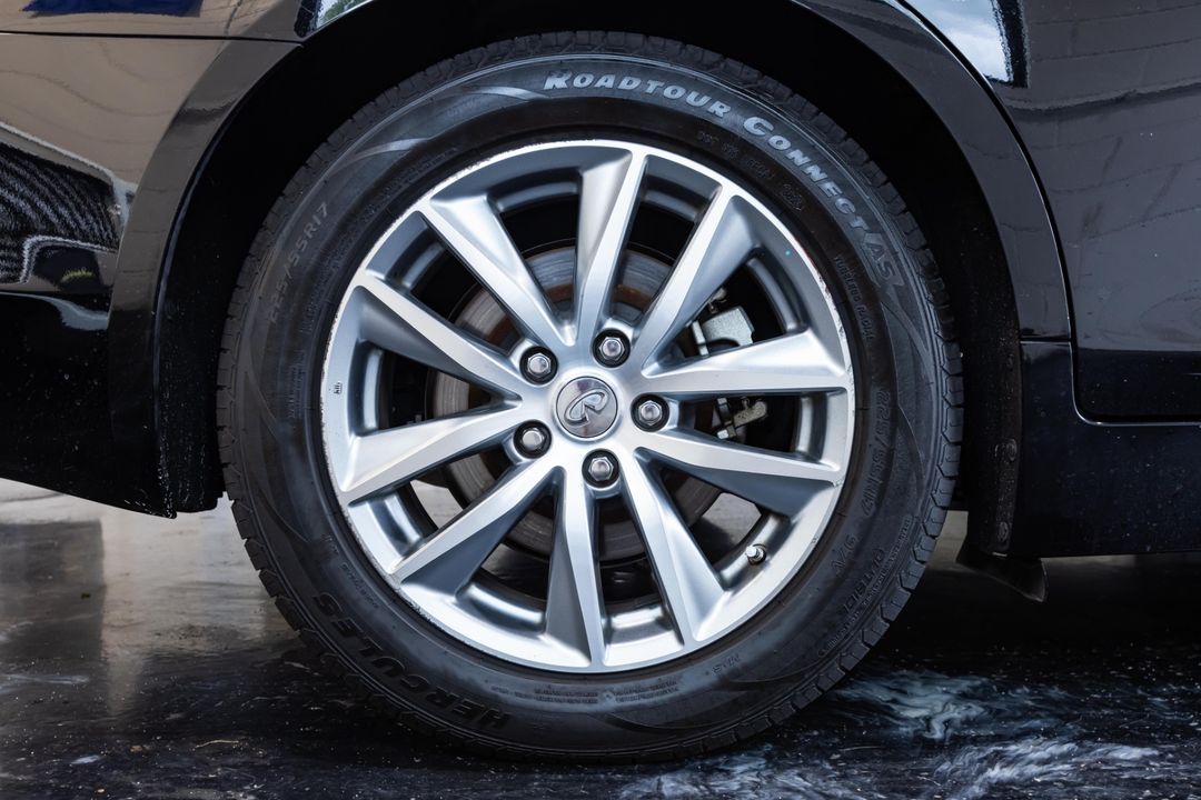 2016 INFINITI Q50