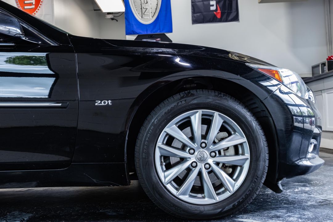 2016 INFINITI Q50