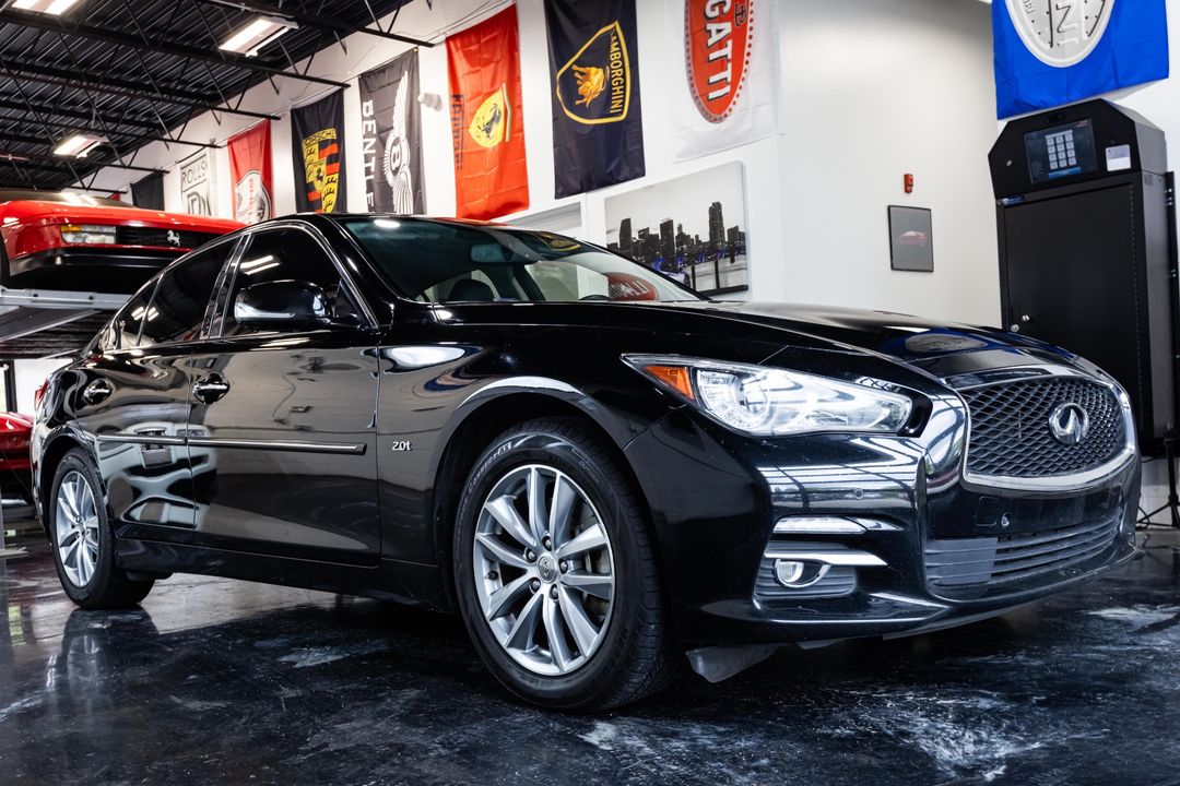 2016 INFINITI Q50
