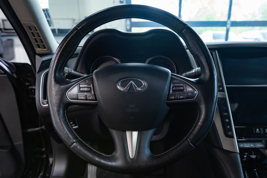 2016 INFINITI Q50