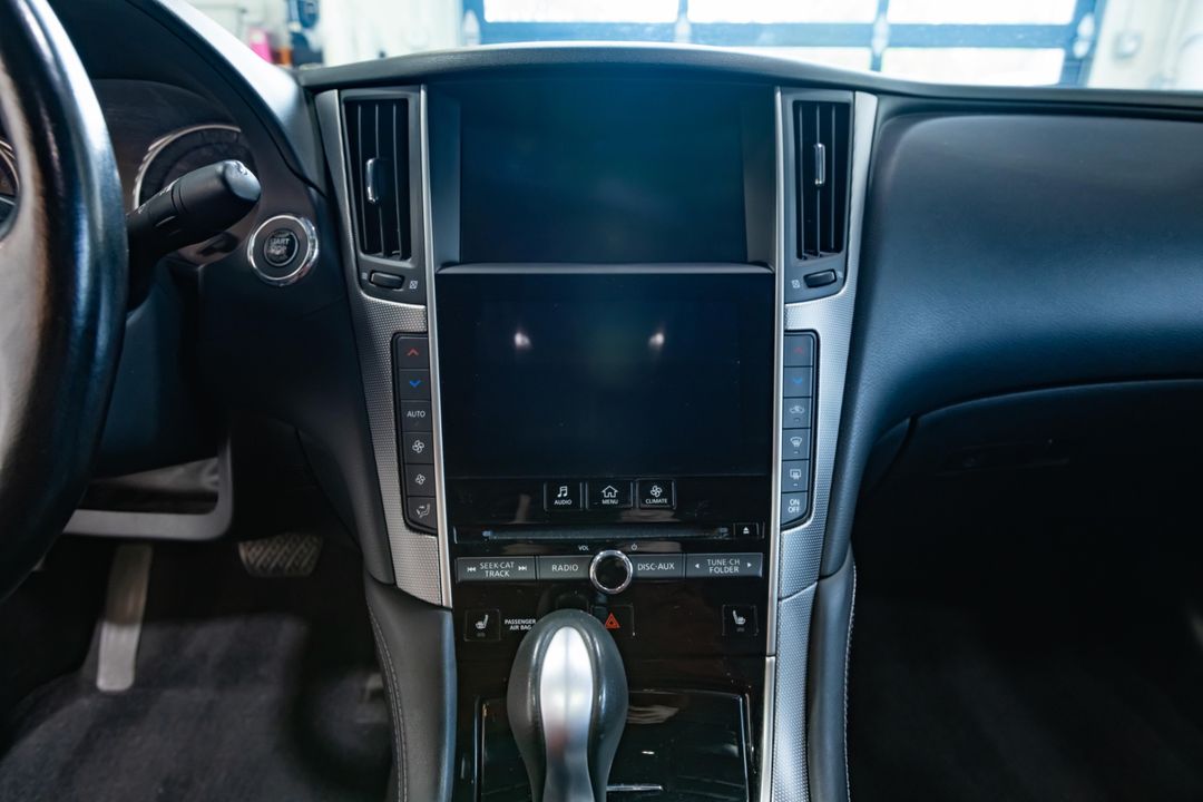 2016 INFINITI Q50