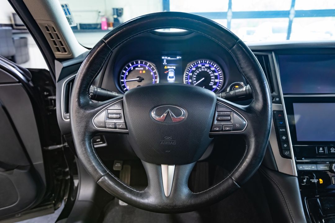 2016 INFINITI Q50