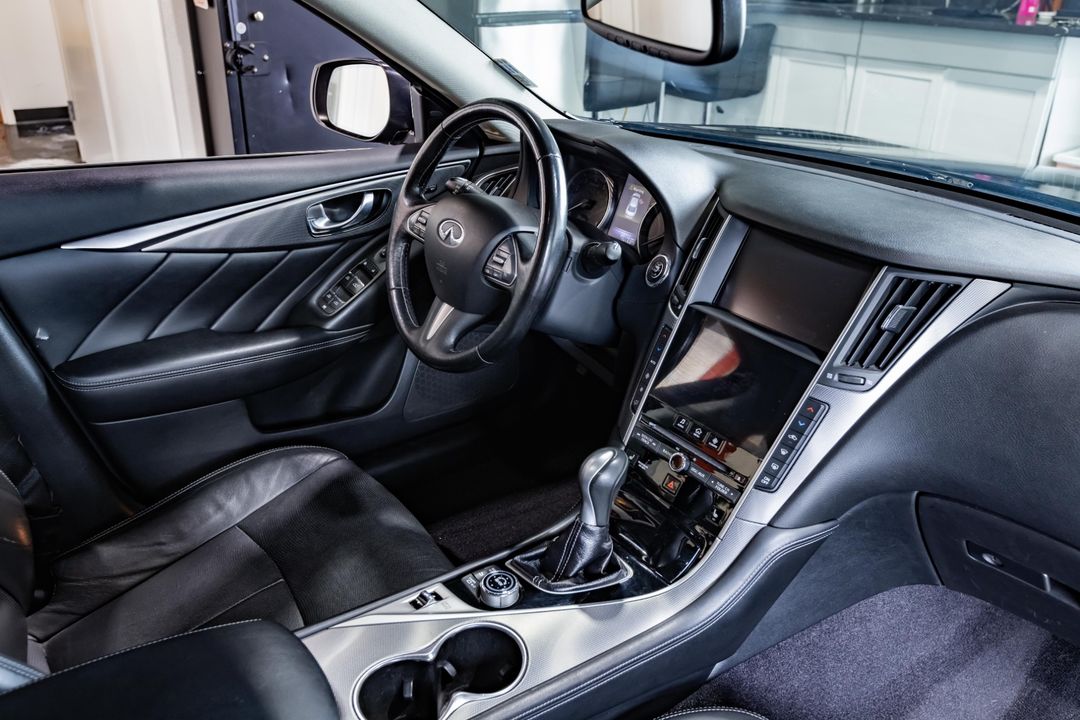 2016 INFINITI Q50