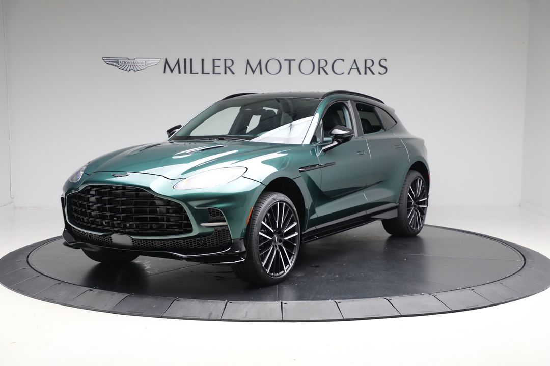 2025 Aston Martin DBX