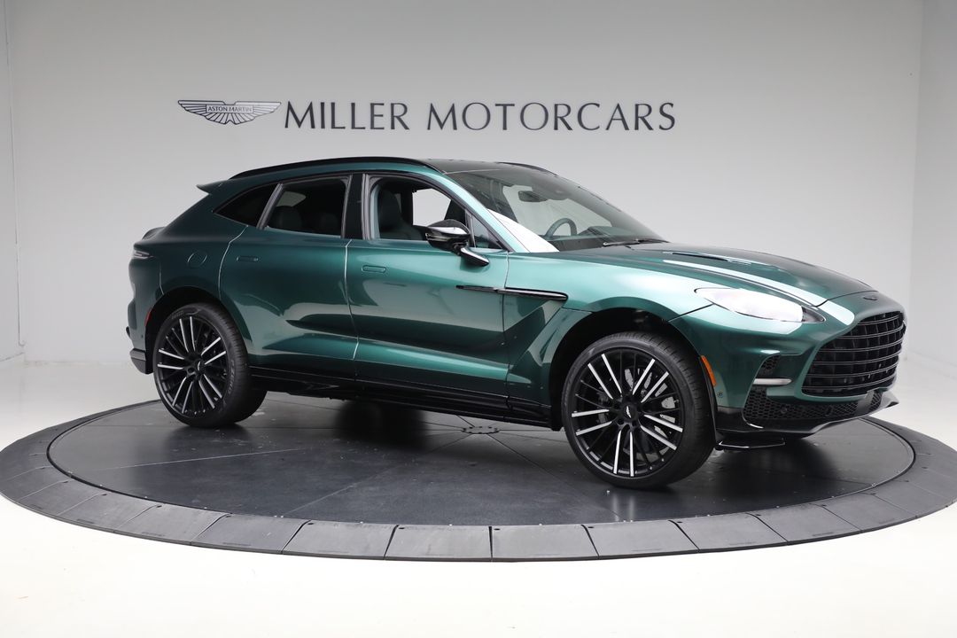 2025 Aston Martin DBX