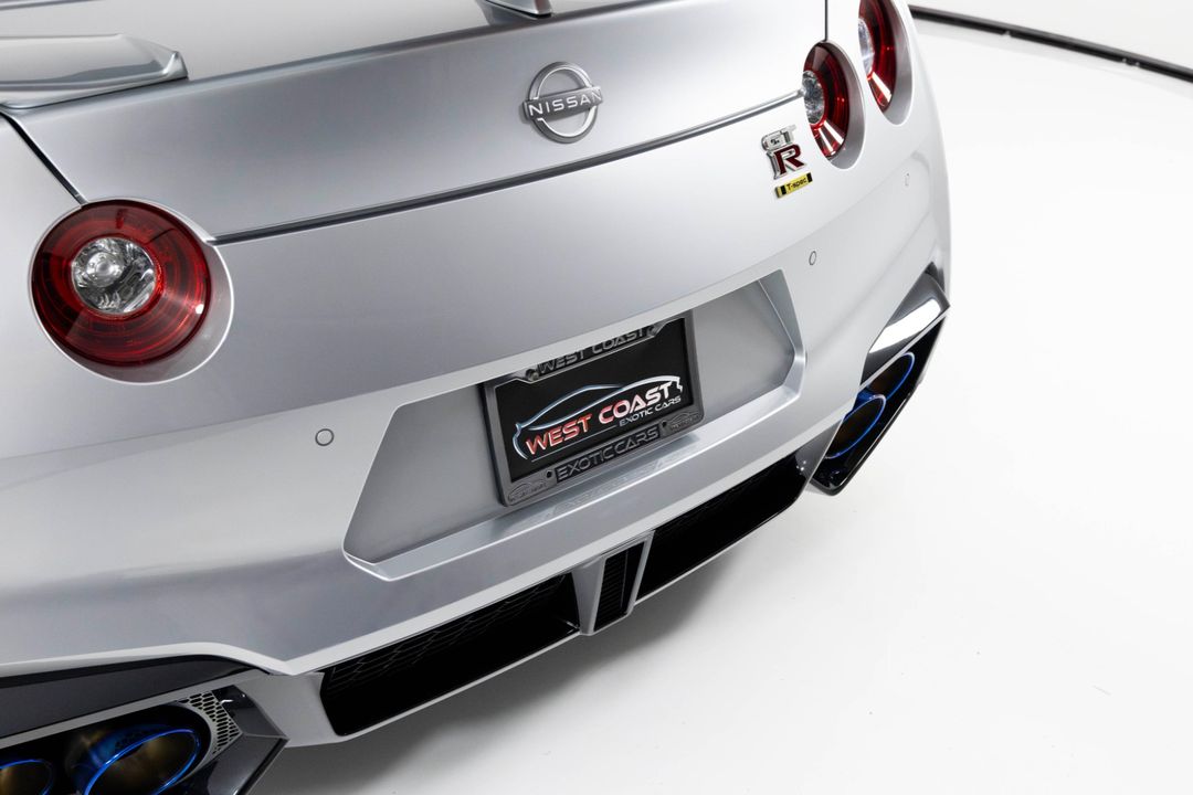 2024 Nissan GT-R