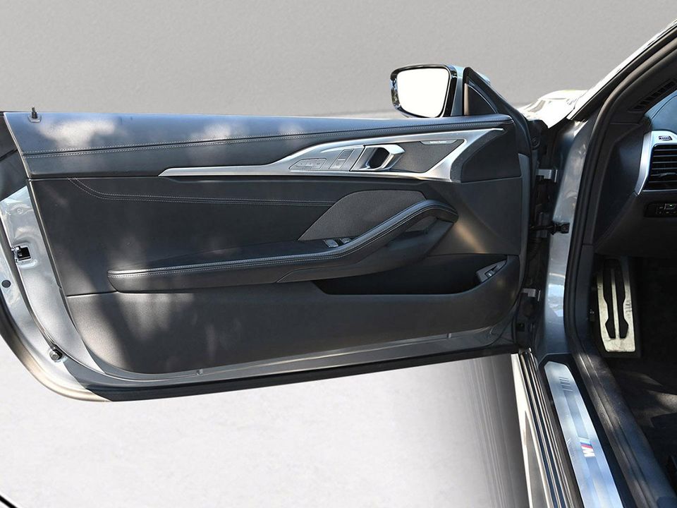 2025 BMW 8 SERIES