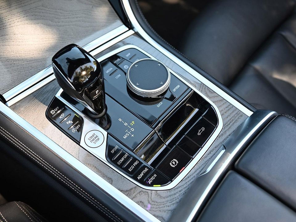 2025 BMW 8 SERIES