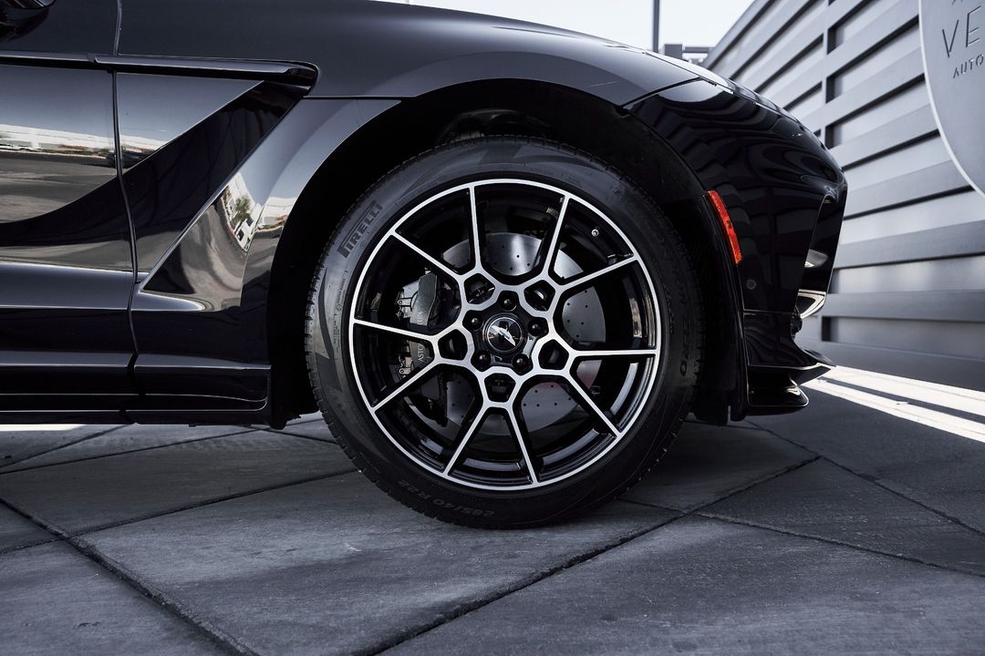 2023 Aston Martin DBX