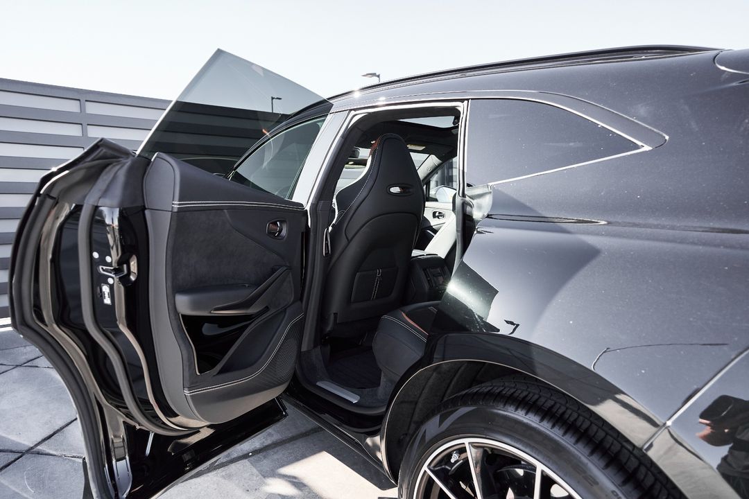 2023 Aston Martin DBX