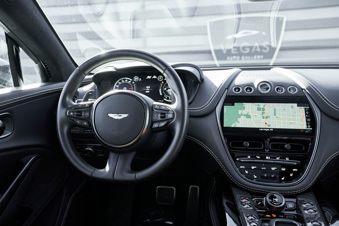 2023 Aston Martin DBX