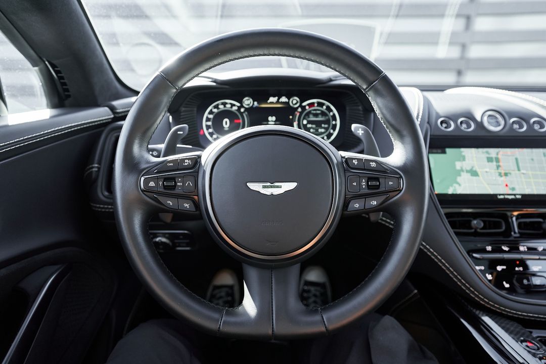 2023 Aston Martin DBX